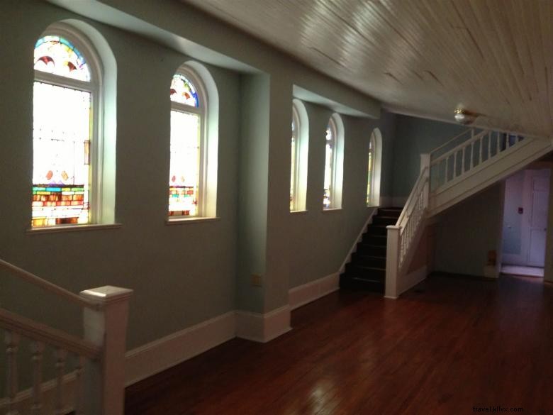 Explore the Commerce Cultural Center: Art, Exhibitions, and Community Events