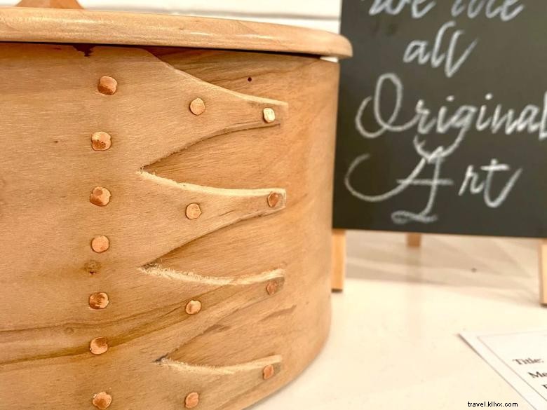 Discover Artisans Village Gallery – Premium Craft & Gift Experience