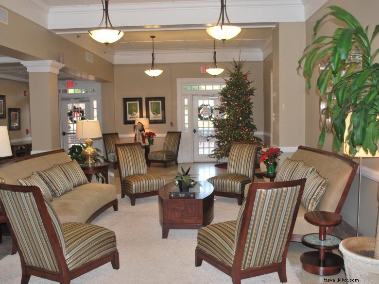 Fred Roberts: Luxury Estate with Elegant Lobby