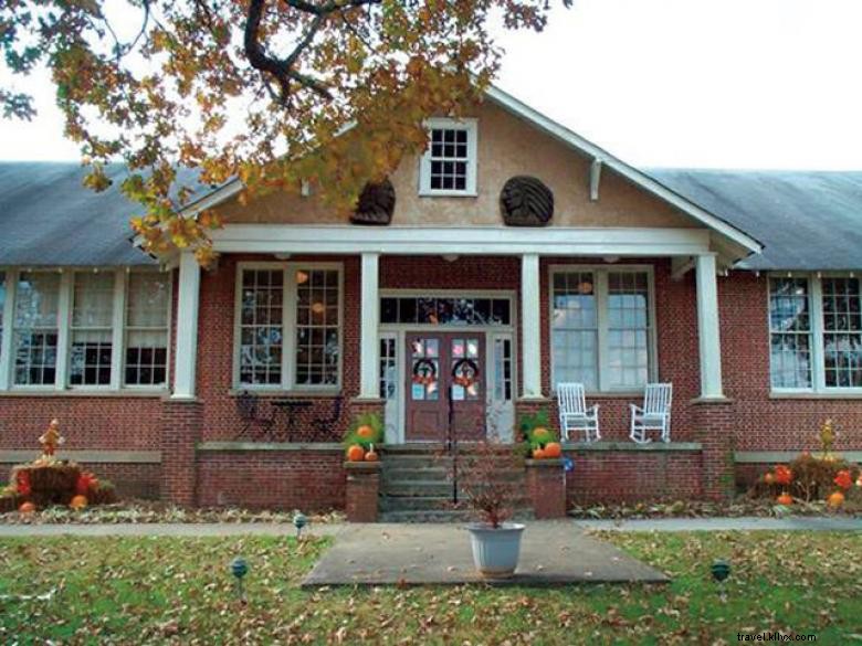 Discover Sautee Nacoochee Center: Northeast Georgia’s Folk Pottery Hub