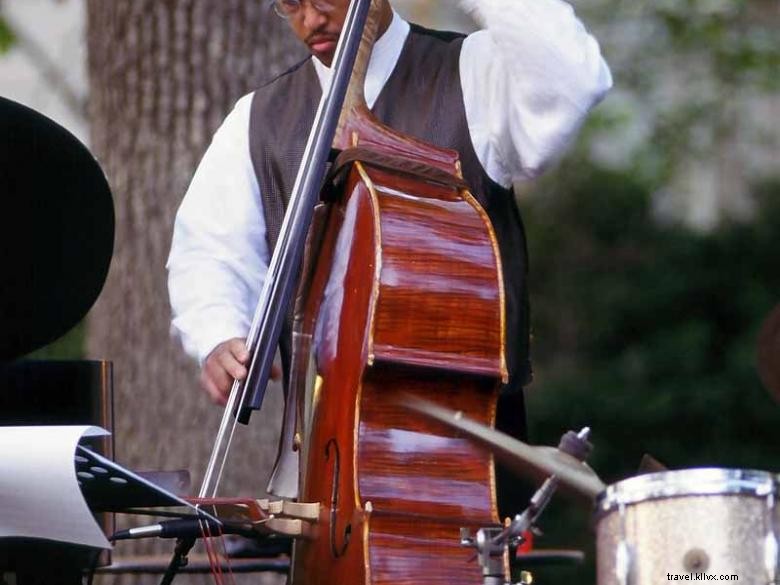 Callanwolde Fine Arts Center: Historic Mansion, Art Exhibits & Spring Concerts