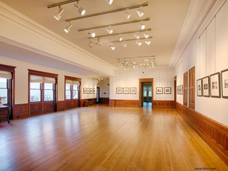 Callanwolde Fine Arts Center: Historic Mansion, Art Exhibits & Spring Concerts