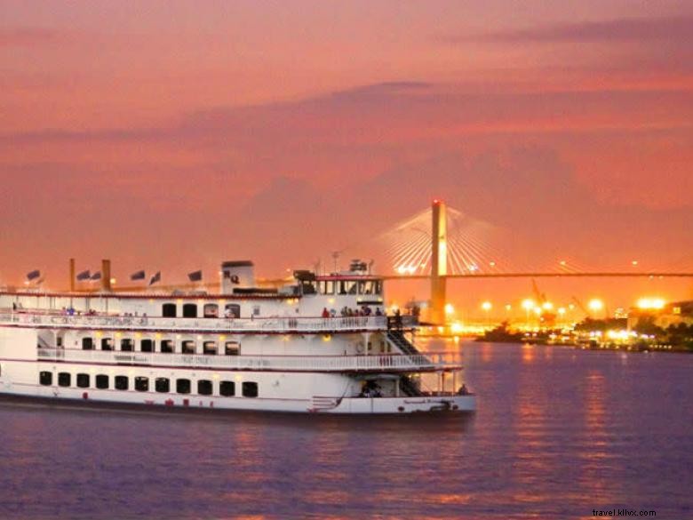 Explore Savannah Riverboat Cruises – Luxury Tours on Georgia’s Rivers