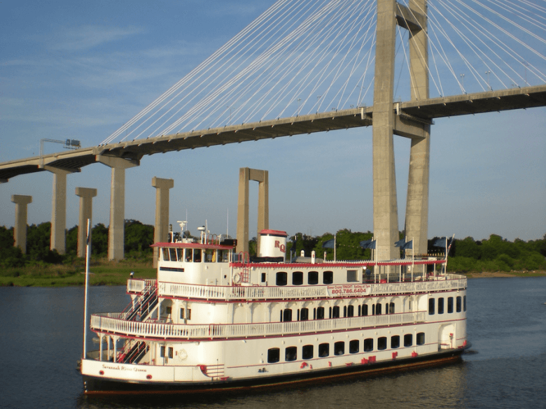 Explore Savannah Riverboat Cruises – Luxury Tours on Georgia’s Rivers