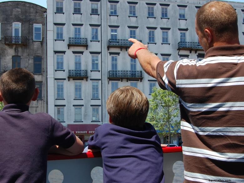 Explore Savannah Riverboat Cruises – Luxury Tours on Georgia’s Rivers