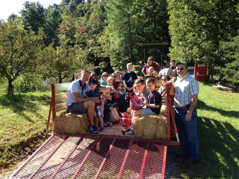 Red Apple Barn – Premium Orchard & U‑Pick Experience