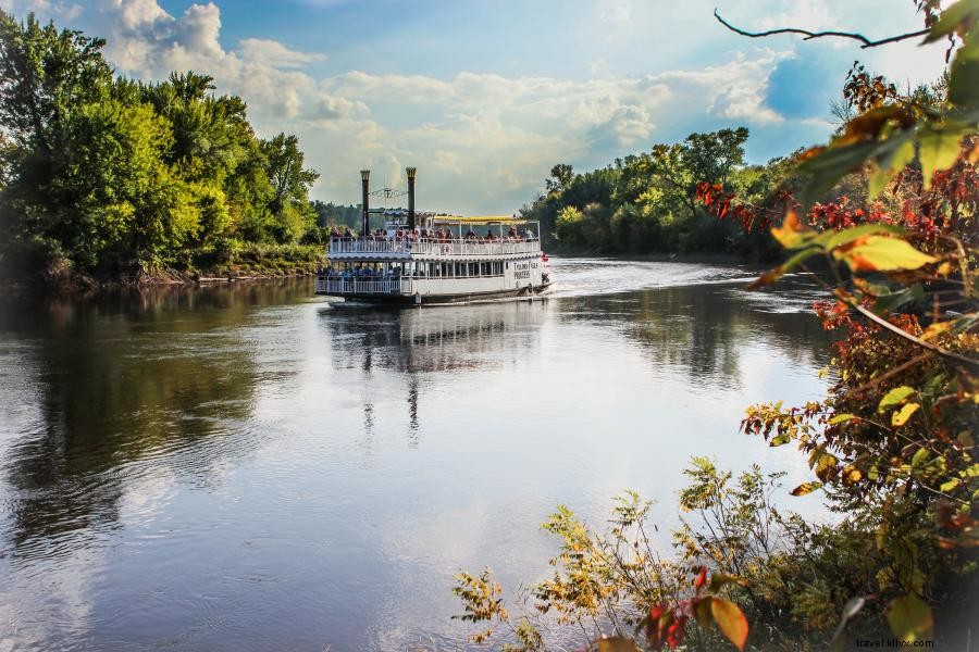 Explore the St. Croix Valley: Charming River Towns & Scenic State Parks