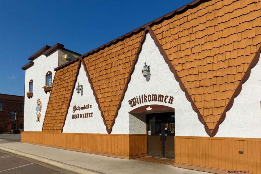 Explore Minnesota’s Best Sweet & Smoky Meat Shops