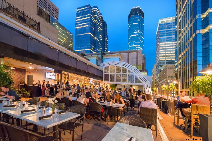 Discover Minneapolis Nightlife: 5 Neighborhoods for an Unforgettable Evening