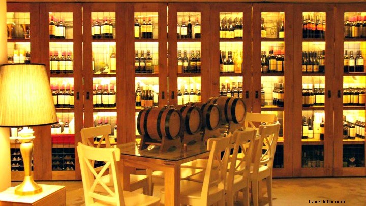 Top Wine Bars in Brisbane: A Guide to the City’s Best Vine Experiences
