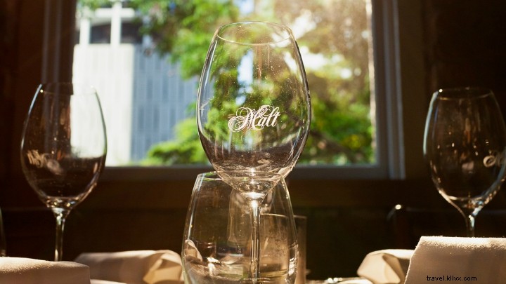 Top Wine Bars in Brisbane: A Guide to the City’s Best Vine Experiences