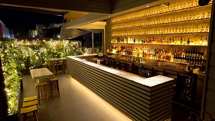 Brisbane’s Premier Rooftop Bars: Sunshine, Skyline, and Spectacular Sips