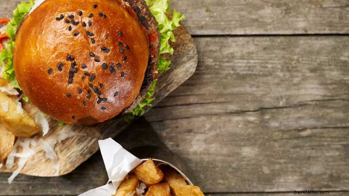 Discover Brisbane’s Best Burgers: Classic, Vegetarian & Vegan Options