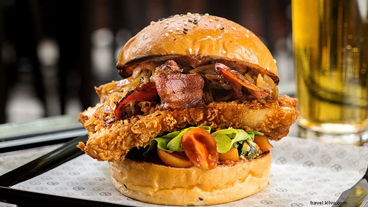 Discover Brisbane’s Best Burgers: Classic, Vegetarian & Vegan Options