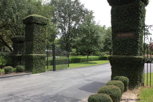 Discover Houston’s Haunted Attractions: A Comprehensive Guide to the City’s Spectral Sites