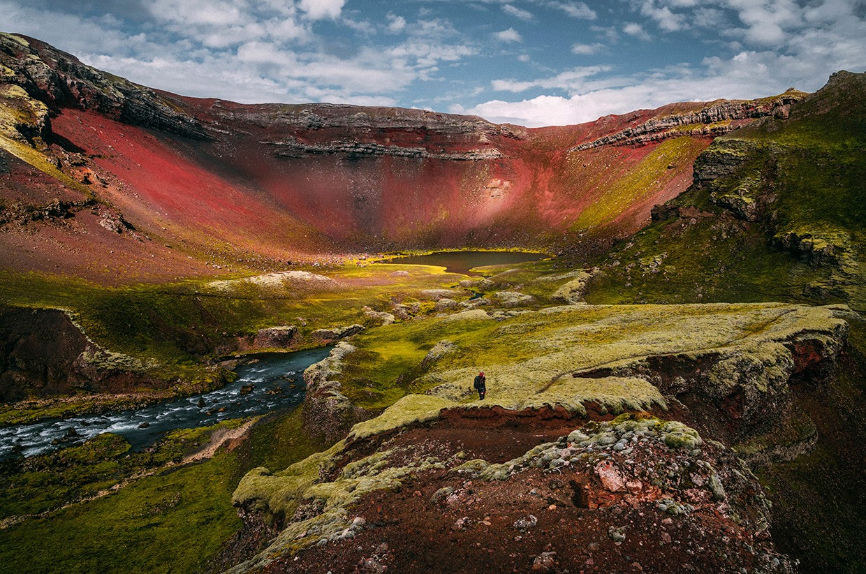 Surviving the Ragnarök Fires: A Highland Hiking Journey