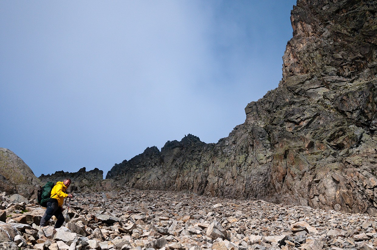 Haute Route Pyrenees: 900km of Coastal Adventure Between France and Spain