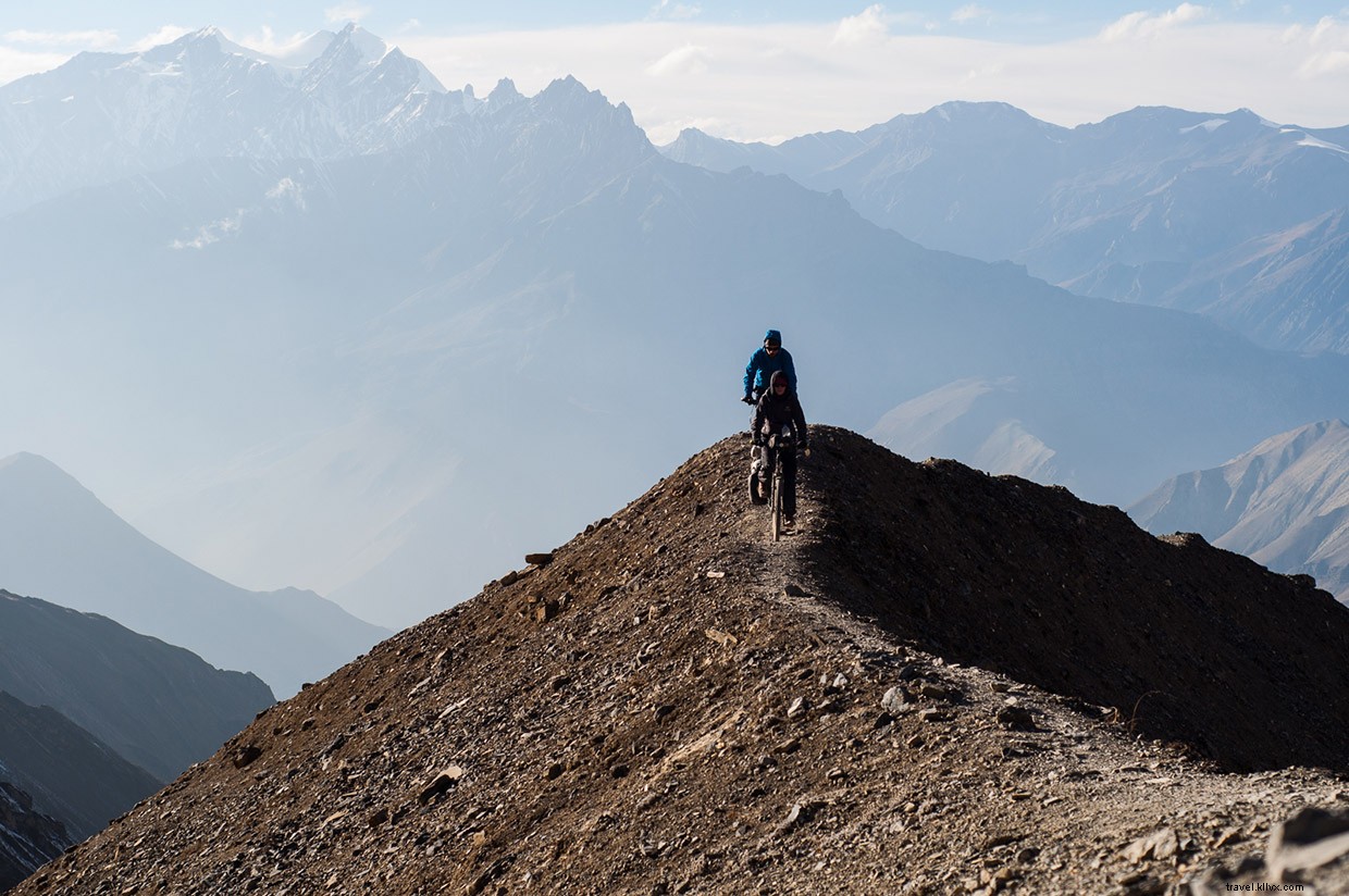 Explore the Annapurna Circuit: A High-Altitude Cycling Adventure