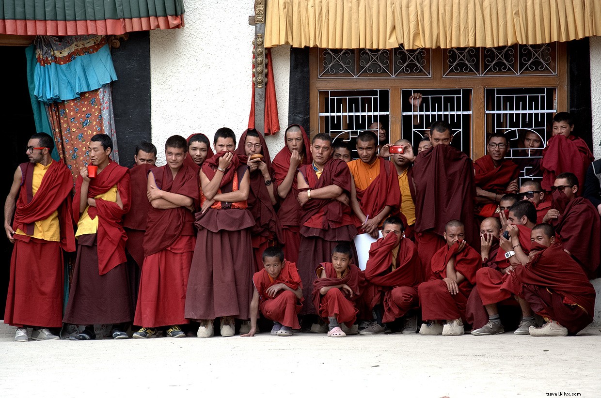 Royal Enfield Adventure: Touring Kashmir & Ladakh on the Roof of the World