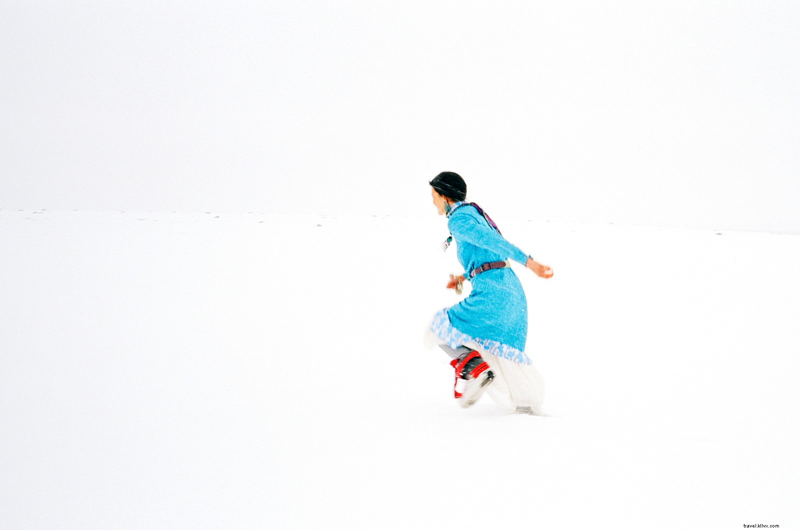 Nomadic Souls Project: Inside Life on a Handcrafted Wooden Boat