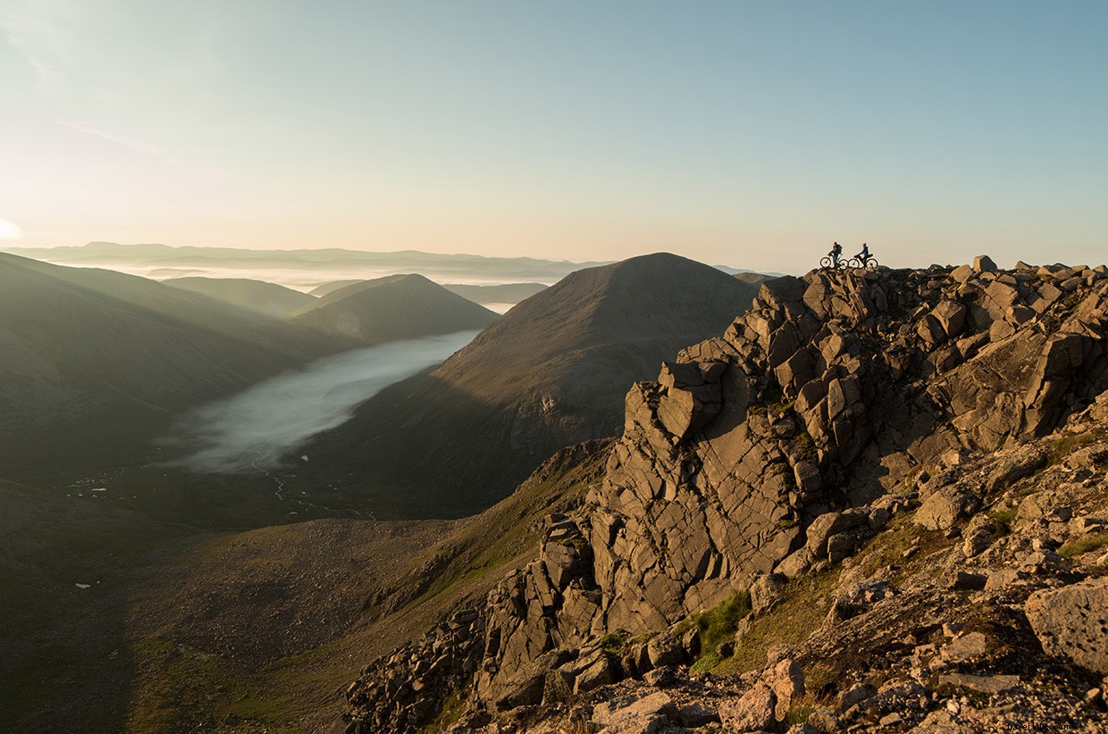 Scotland s Silent Skies: Contrasting Seasons and Cultural Depth