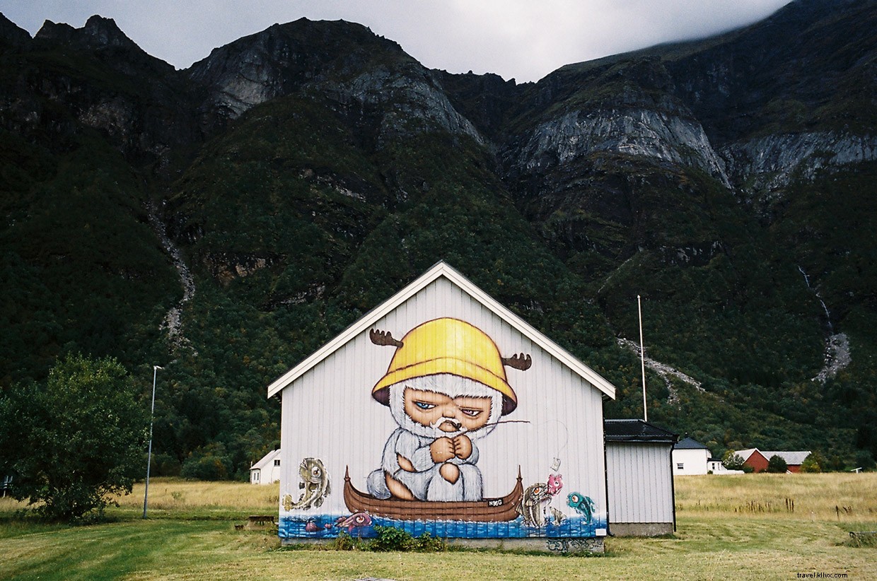 Exploring the Northern Fringes: A Nighttime Adventure