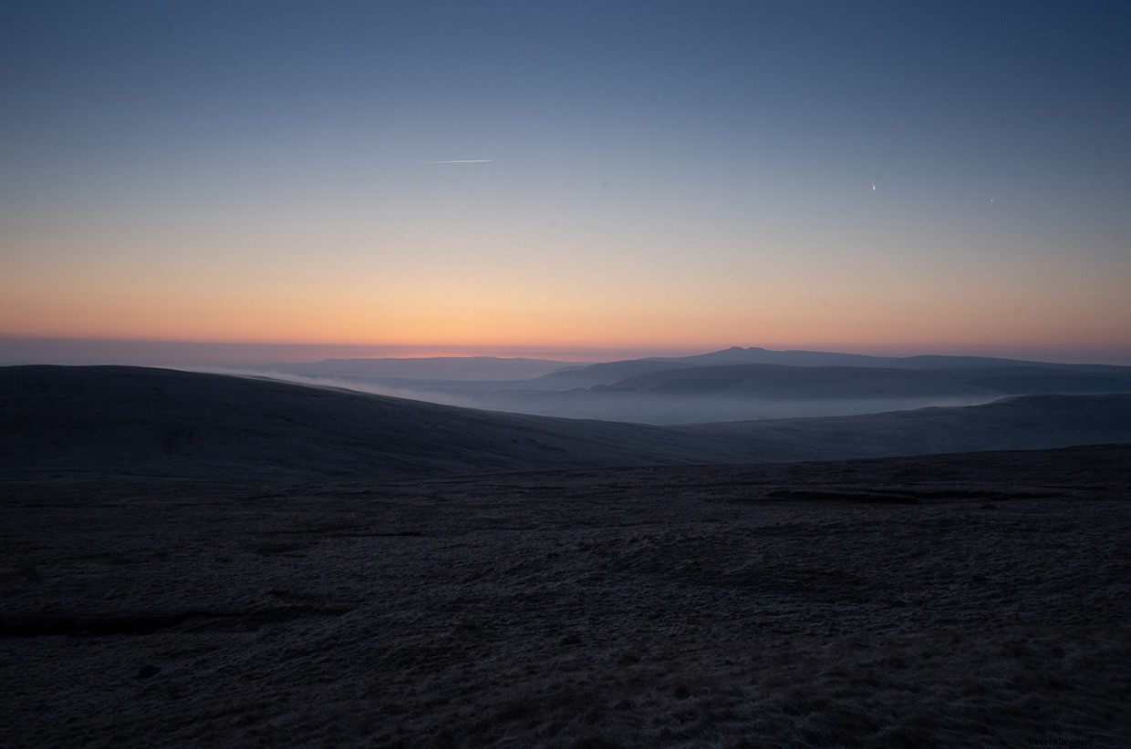 Navigating the Dragon’s Breath: A Frosty Paddleboarding Adventure