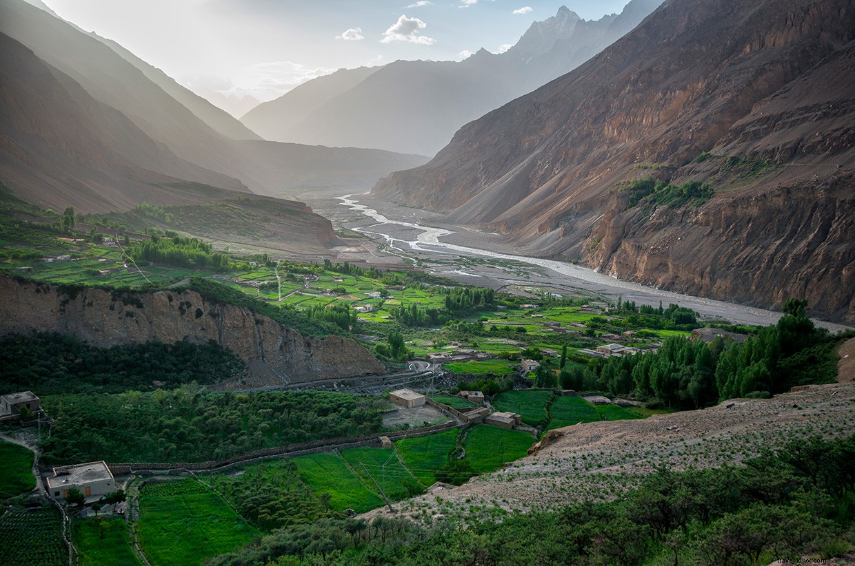 Reaching Shimshal s Remote Valley: A Nightfall Journey to Khurdopin Glacier
