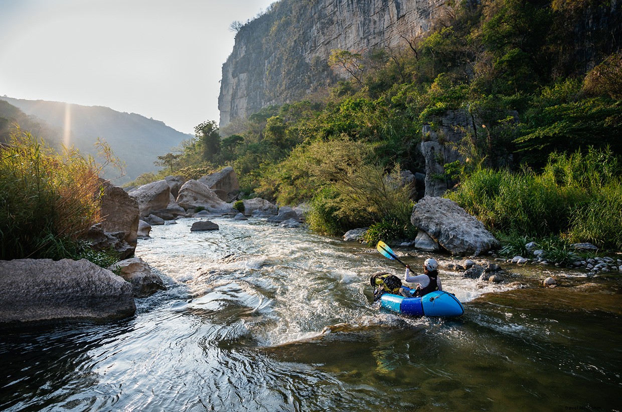Discover Paradise: A Vibrant Jungle Canyon Adventure