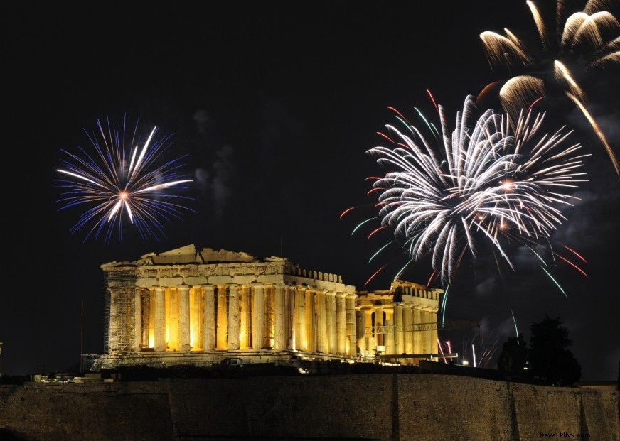 Why Greece Is the Perfect Destination for Your New Year Celebration