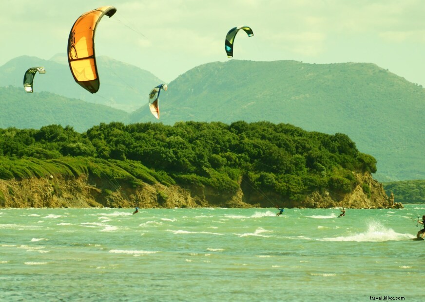 Kite Surfing & Windsurfing in Messolonghi: Ideal Beaches & Winds