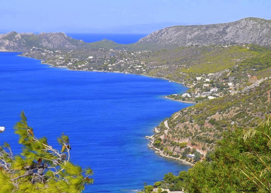 Discover Loutraki – Scenic Coastal Town on Greece s Corinthian Gulf