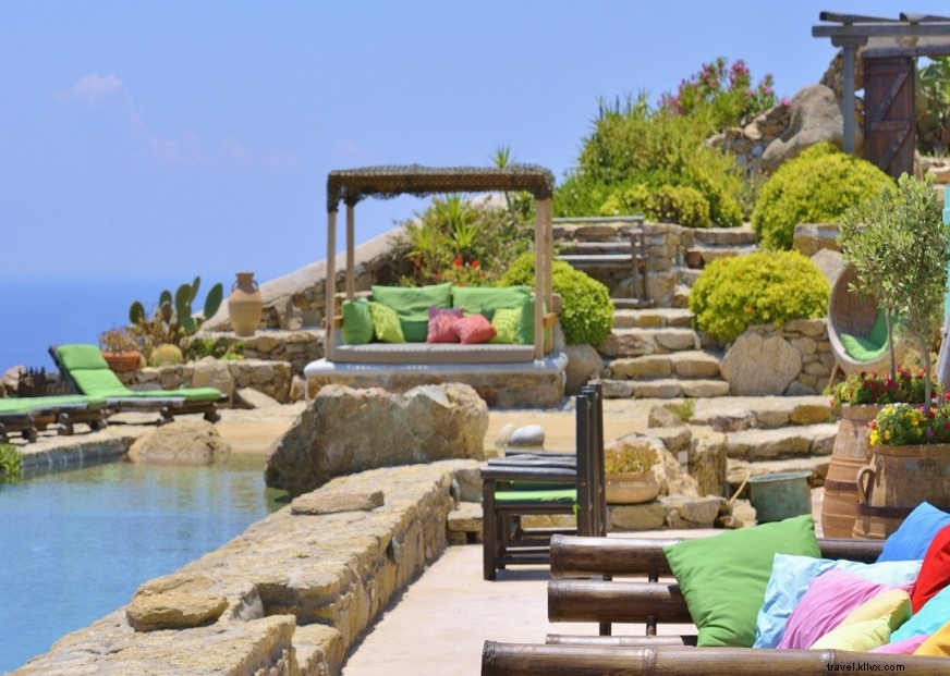 Mykonos: Luxury Meets Bohemian Charm