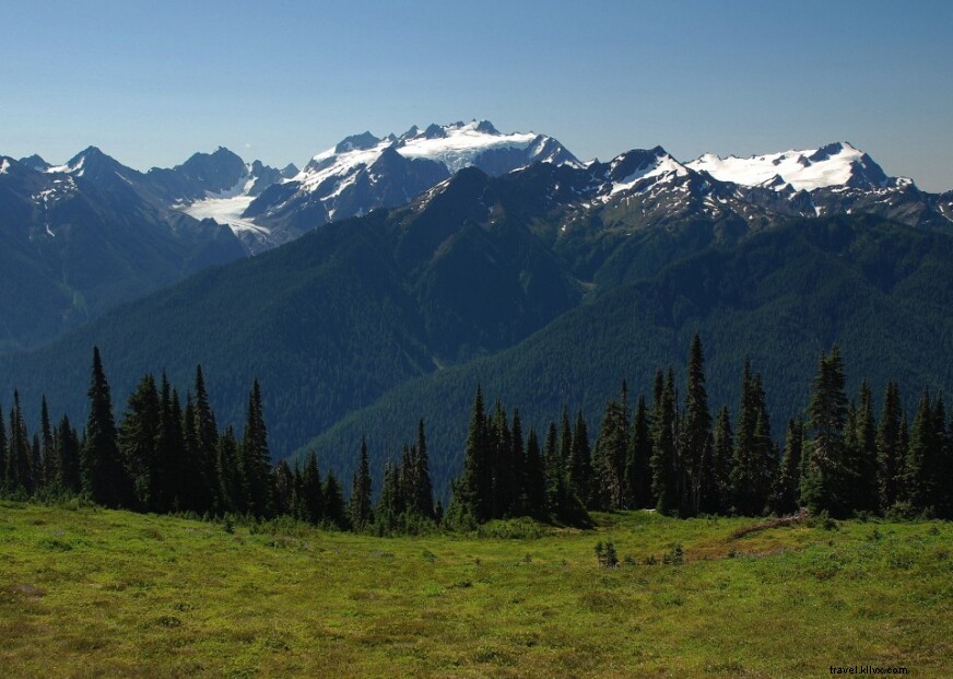 Explore Greece s Natural Wonders: Hiking, Rock Climbing, and More Outdoor Adventures