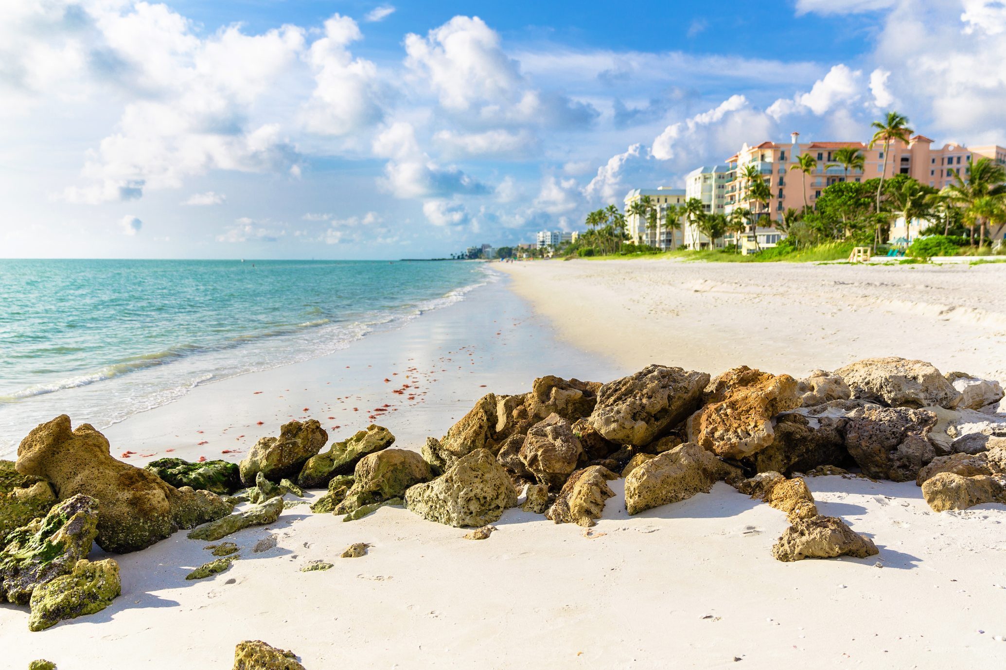 25 Top Warm‑Weather Christmas Escapes to Beat the Cold