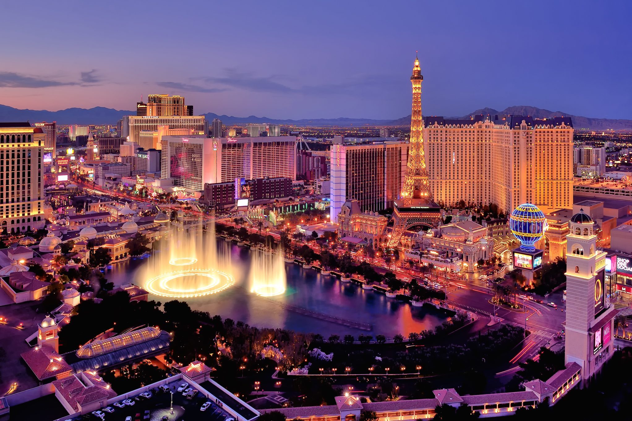 25 Top Warm‑Weather Christmas Escapes to Beat the Cold