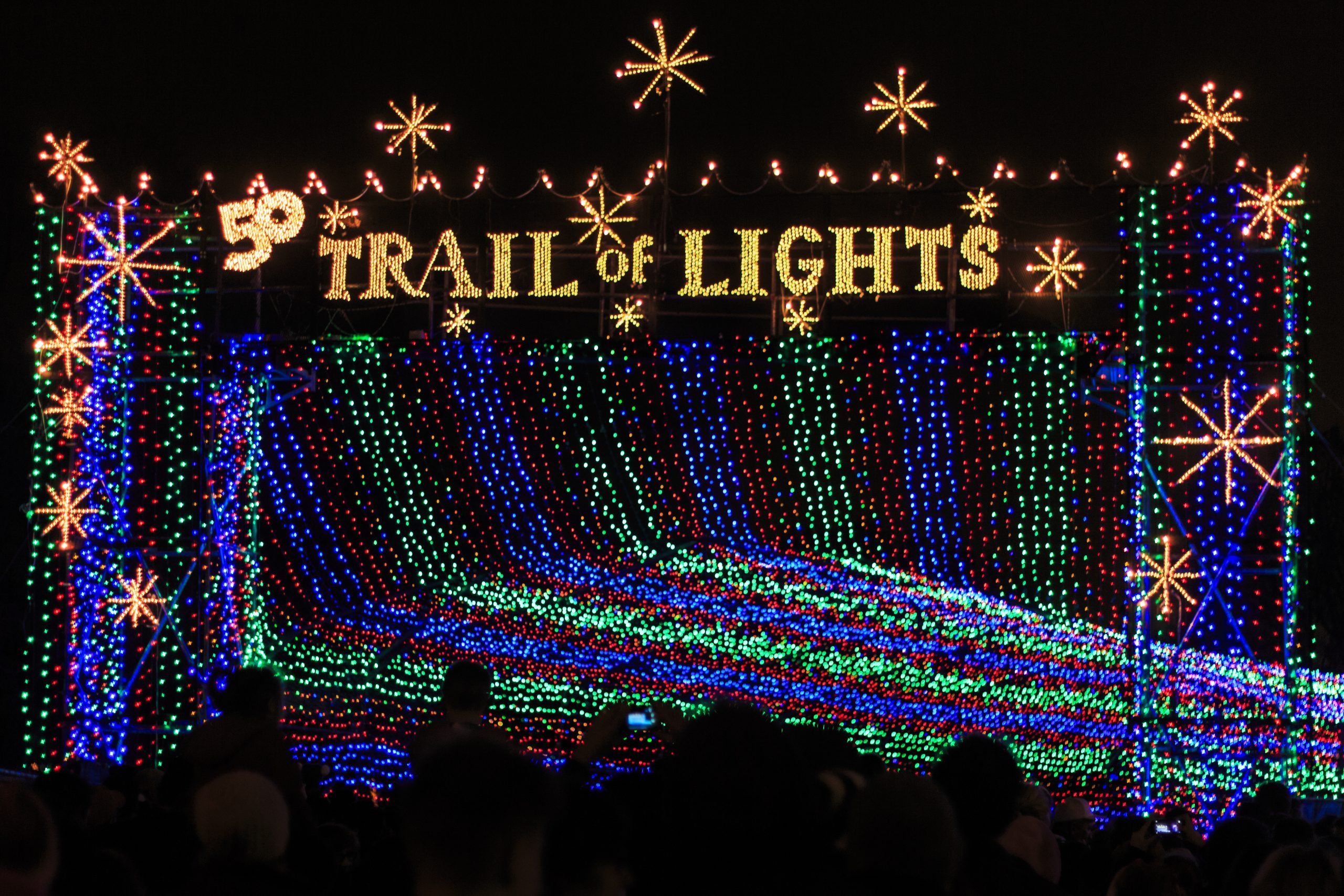 43 Unforgettable Christmas Light Shows You Must See This Holiday Season