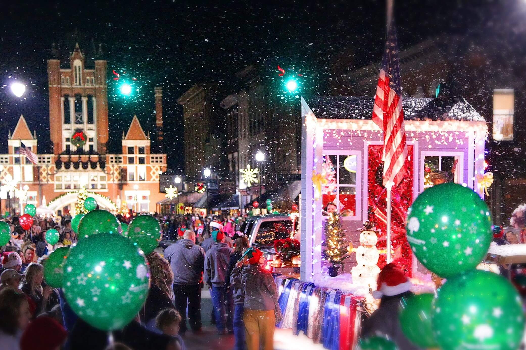 Top American Christmas Towns You Must Visit This Holiday Season