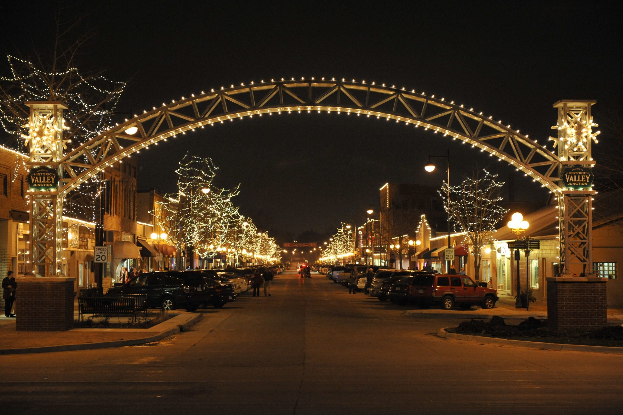 Top American Christmas Towns You Must Visit This Holiday Season
