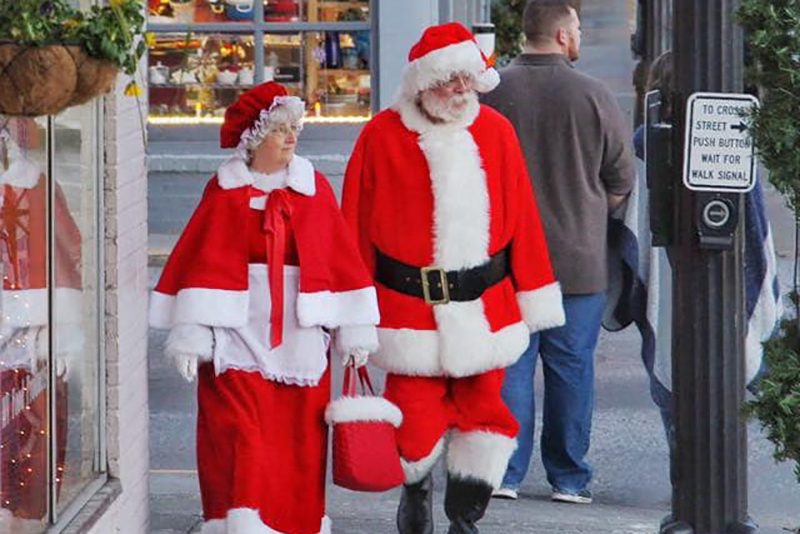 Top American Christmas Towns You Must Visit This Holiday Season