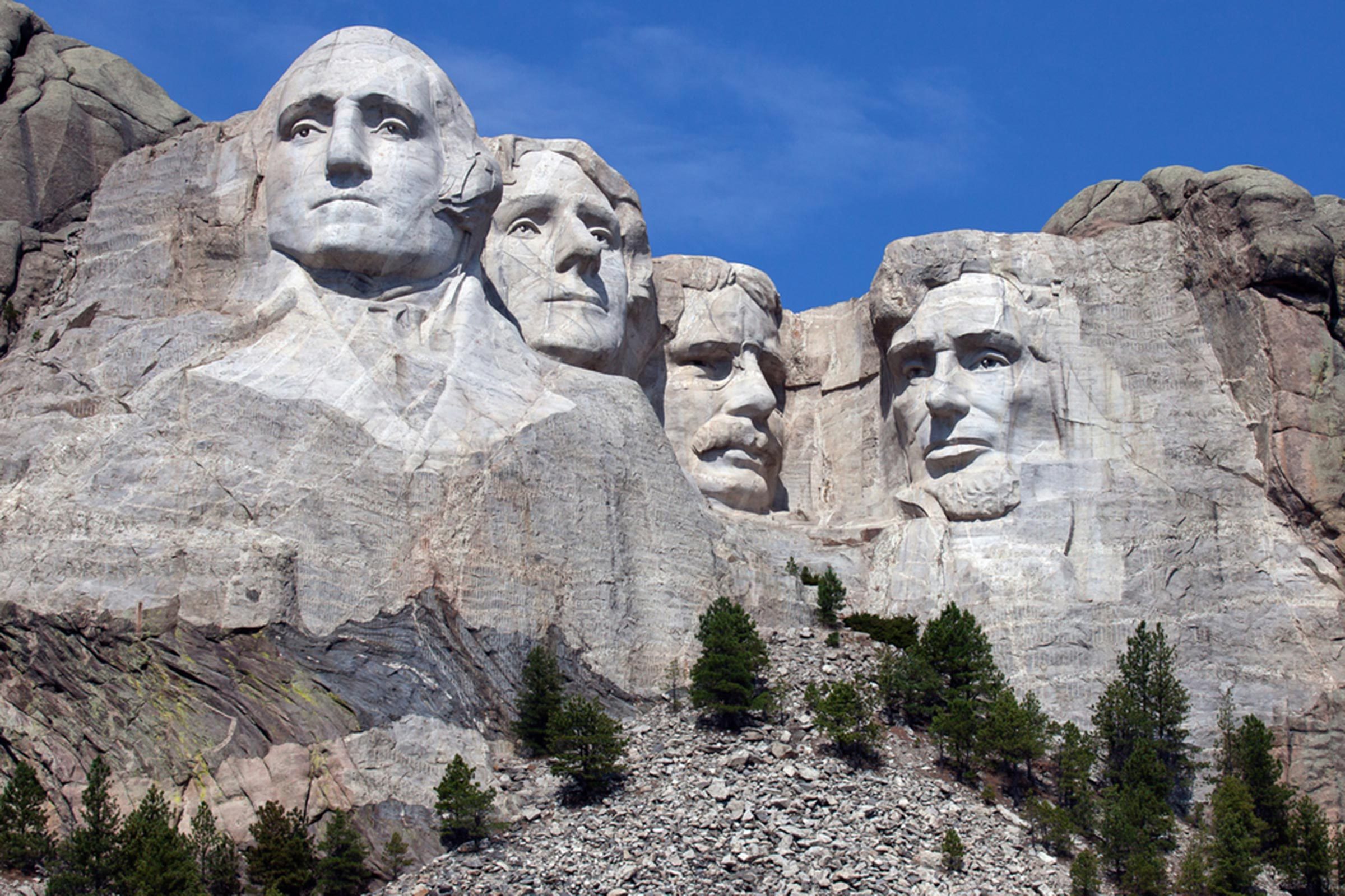 30 Top Family-Friendly Destinations Across the U.S. for Kids & Teens