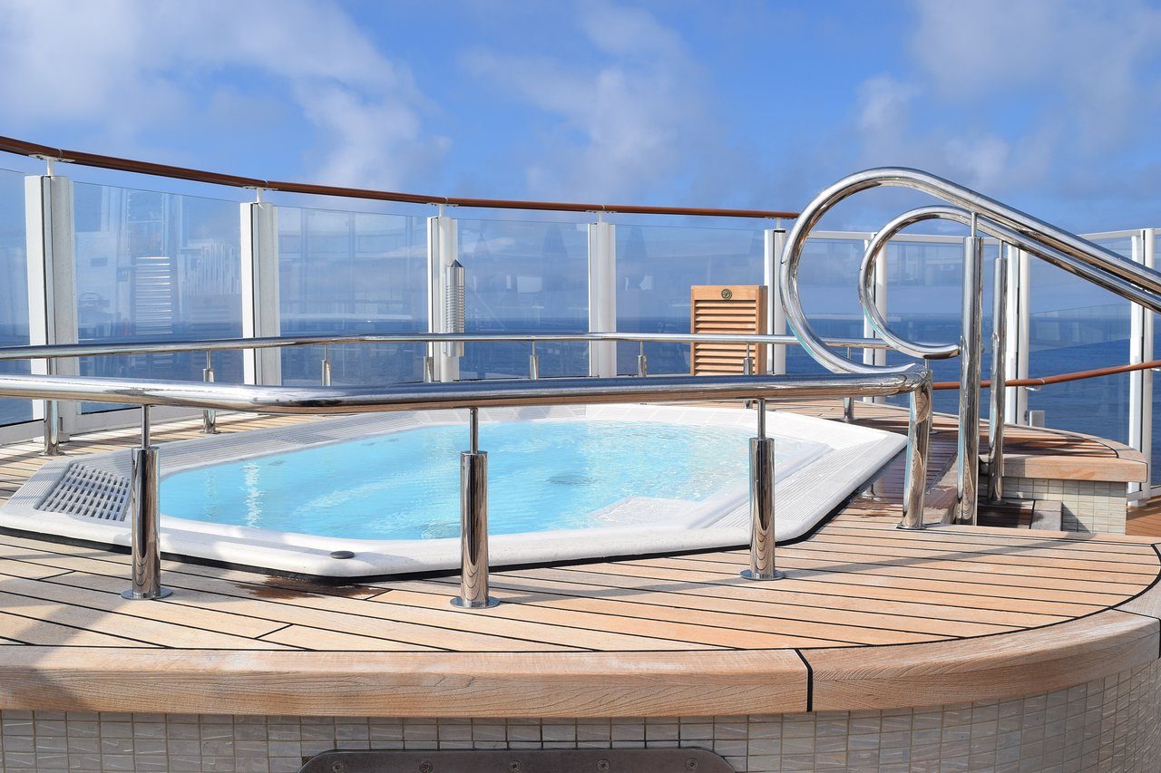 Top Singles Cruises for Solo Travelers: 8 Must-See Destinations