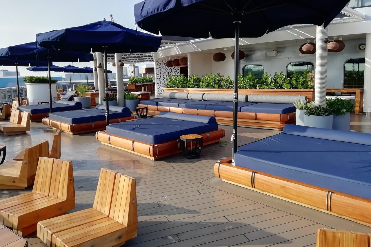 Top Singles Cruises for Solo Travelers: 8 Must-See Destinations