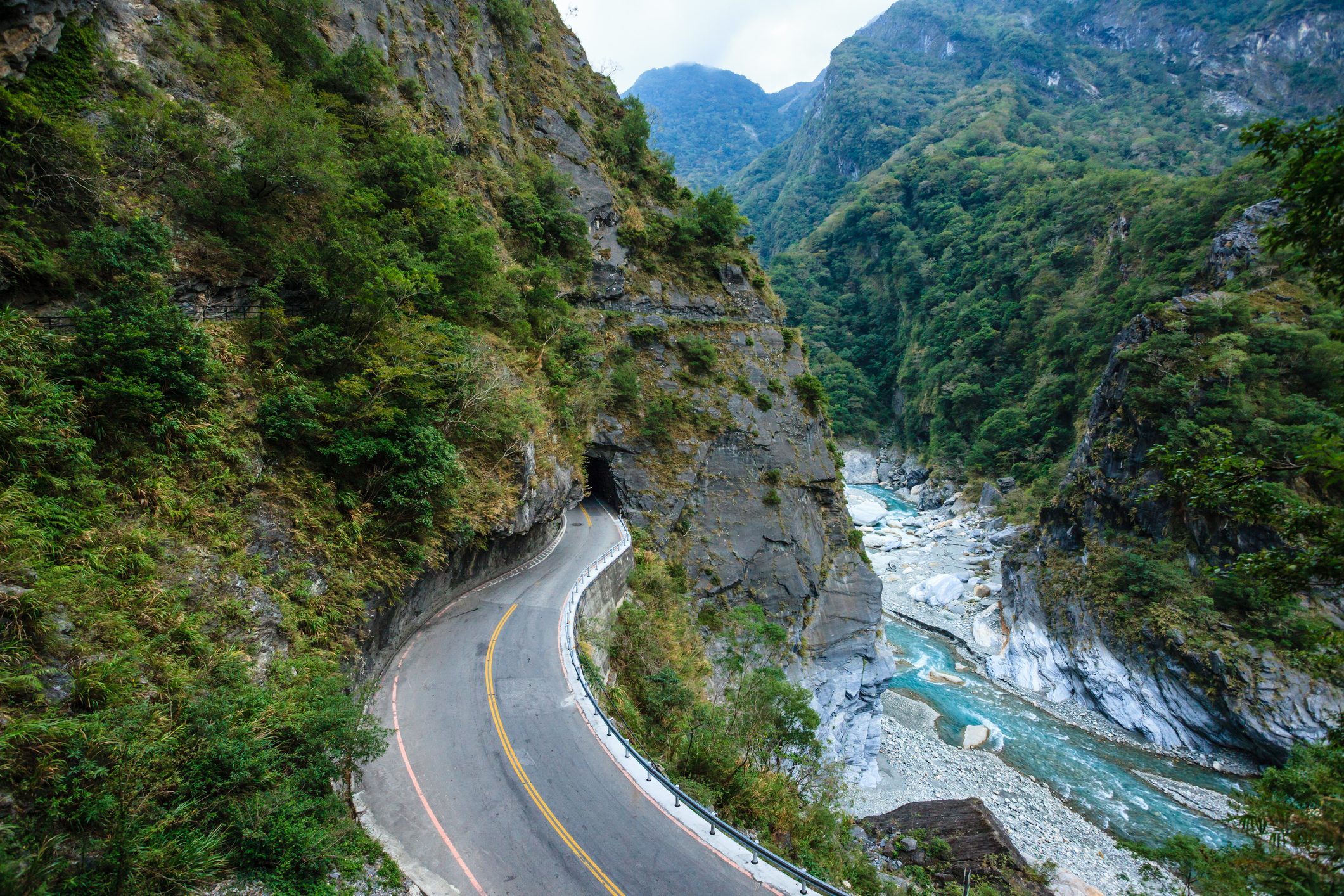 18 Most Treacherous Roads Around the Globe: A Guide for Safe Travel