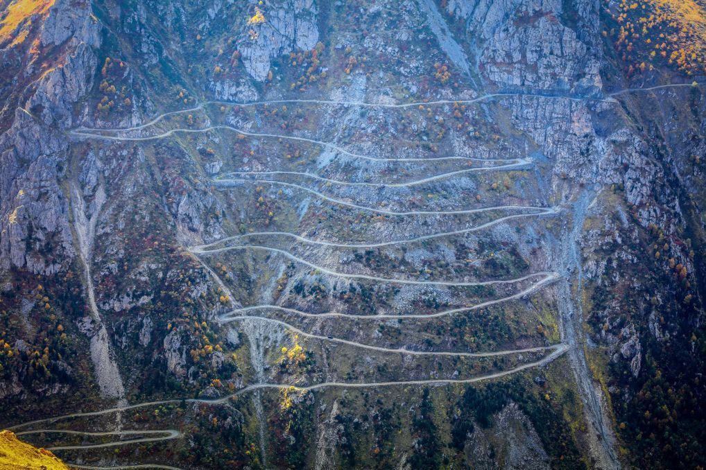 18 Most Treacherous Roads Around the Globe: A Guide for Safe Travel