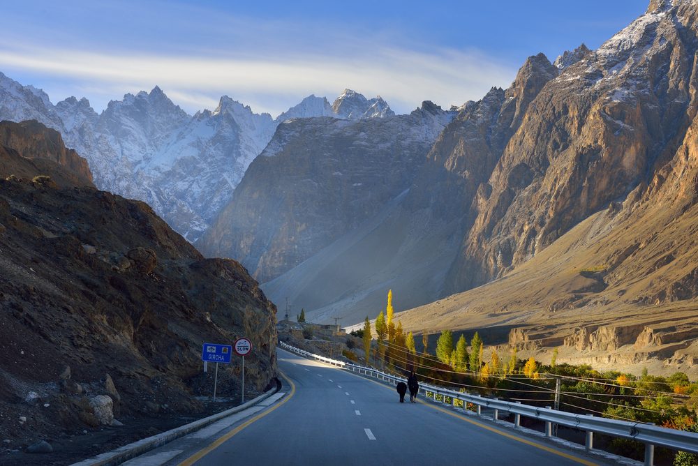 18 Most Treacherous Roads Around the Globe: A Guide for Safe Travel