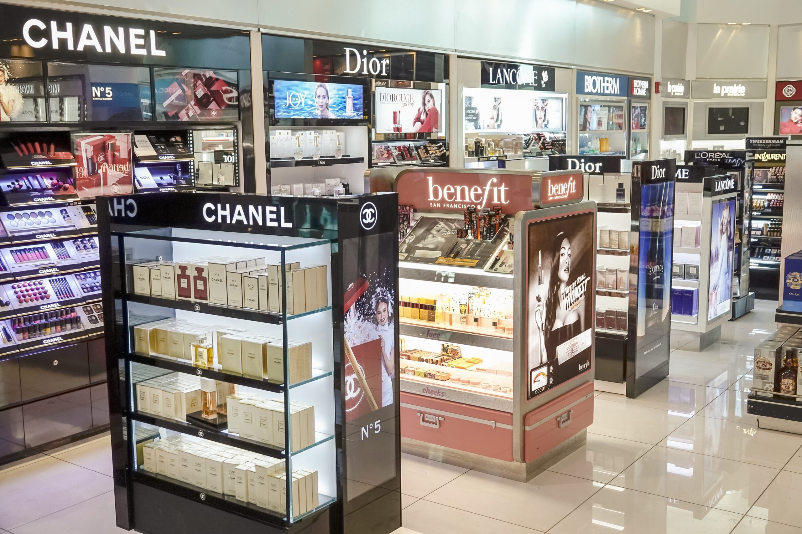 20 Must‑Buy Items at Airport Duty‑Free Shops