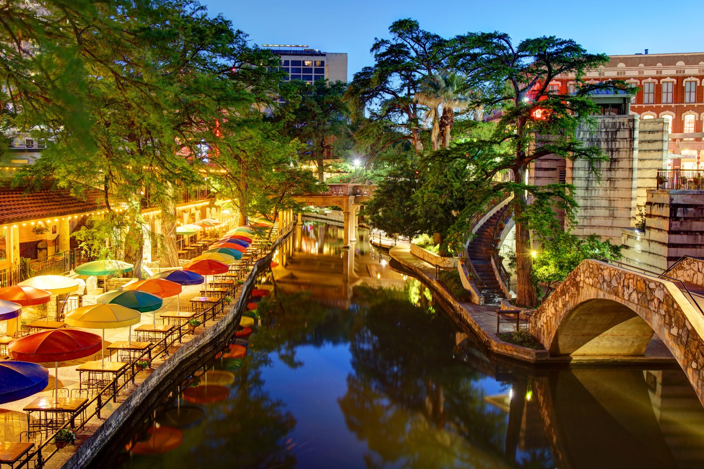 Top 20 Romantic Weekend Escapes for Couples in the U.S.