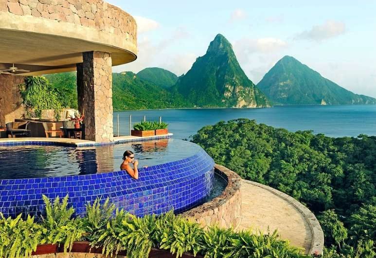 25 Must-Visit Romantic Resorts Worldwide