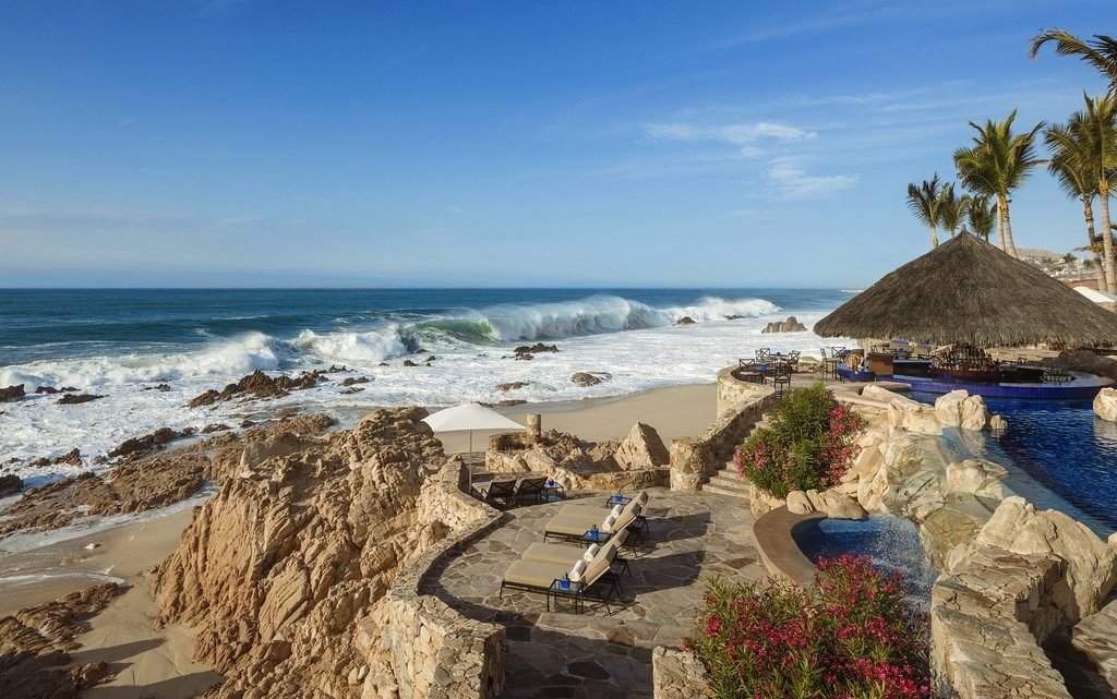 25 Must-Visit Romantic Resorts Worldwide